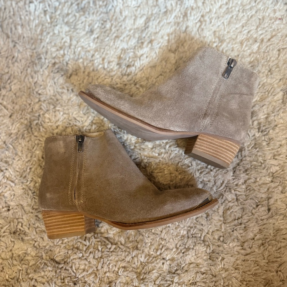 Diba Tru Sugar City Ankle Booties